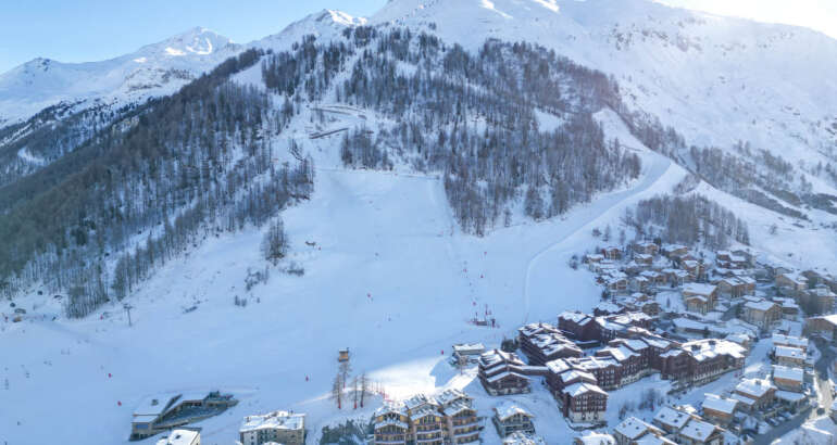 Mountain Ski Transfer from Turin airport TRN to Val d'Isère Northern Alps - Savoie